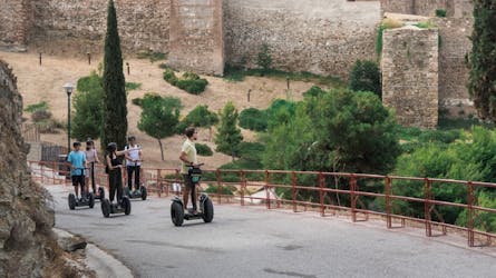 Recorrido histórico en biciclo eléctrico por Málaga
